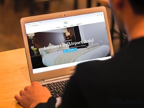 Фото London City Airport Hotel