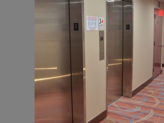 Фото Lic Plaza Hotel