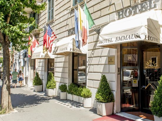 Фото Hotel Emmaus