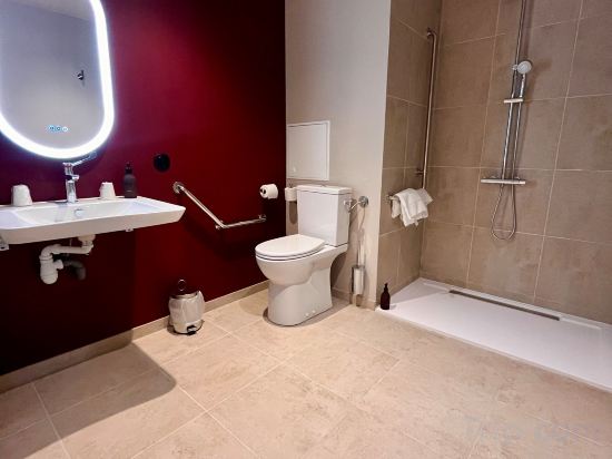 Фото The Originals City, Hôtel du Phare, Bordeaux Mérignac