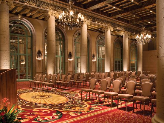 Фото Millennium Biltmore Los Angeles