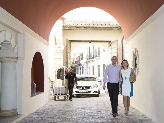 Фото Hospes Palacio del Bailío