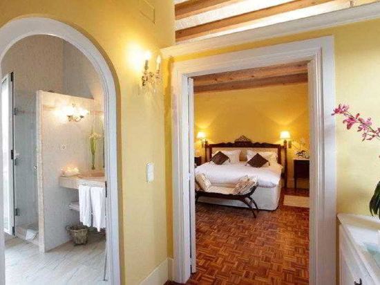 Фото Отель Subur Maritim