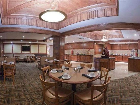 Фото Holiday Inn Dallas Market Center, an Ihg Hotel