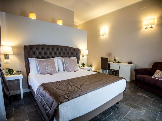 Фото Chic & Town Luxury Rooms