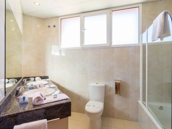 Фото Hotel Isabel de Segura