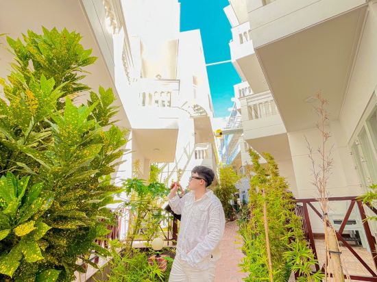 Фото Lotus Garden Resort