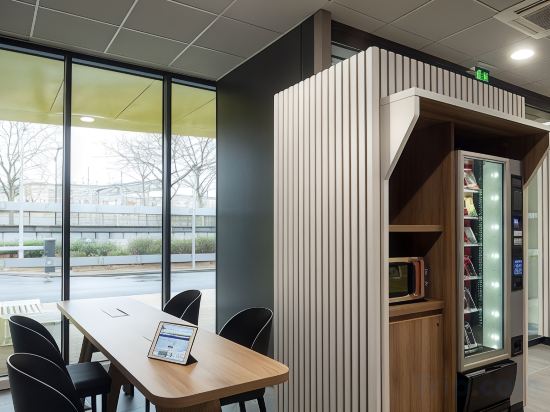 Фото B&b Hotel Compiègne