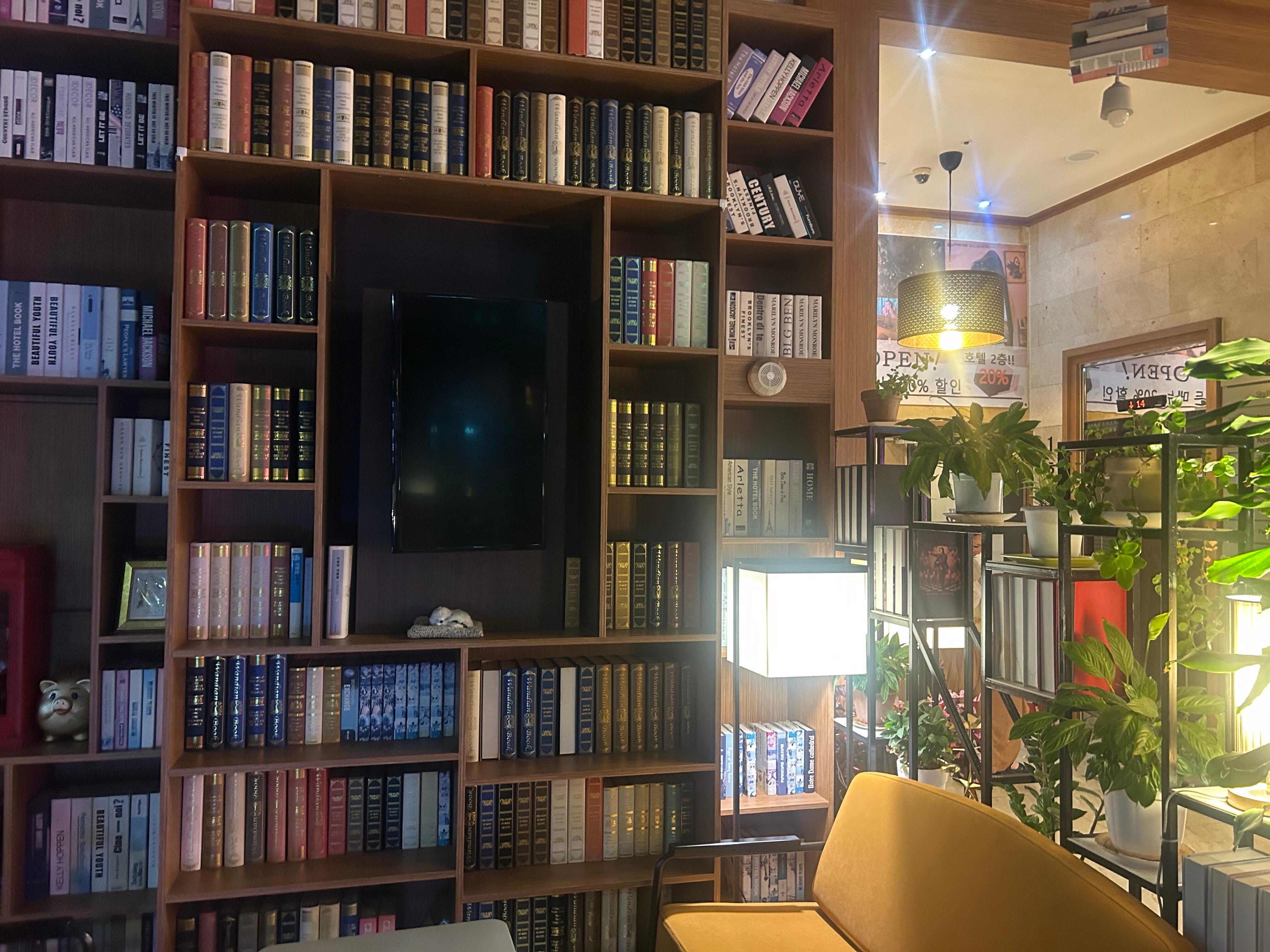 Фото CS Premier Hotel