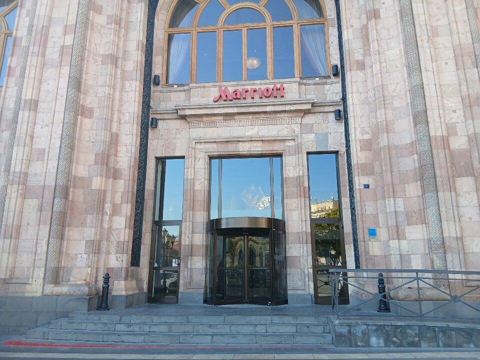 Фото Armenia Marriott Hotel Yerevan