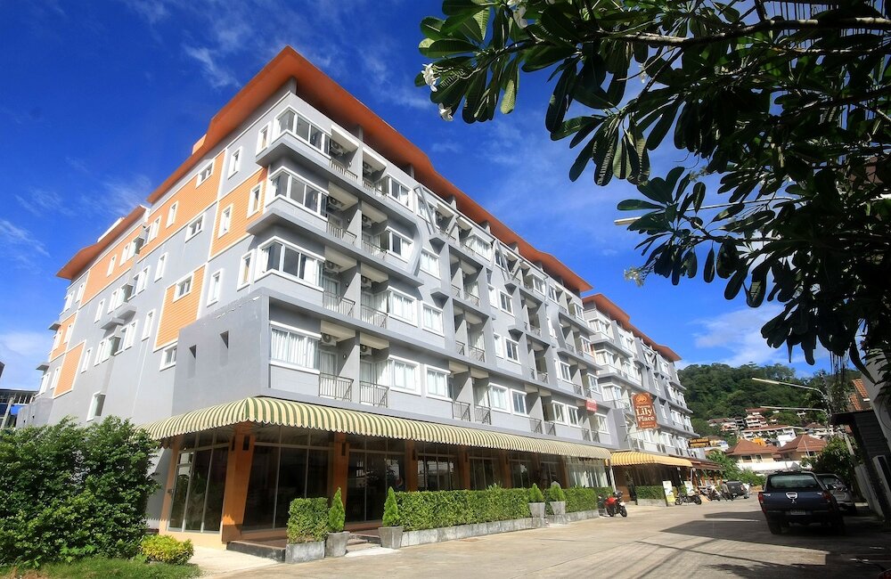 Фото отеля 1