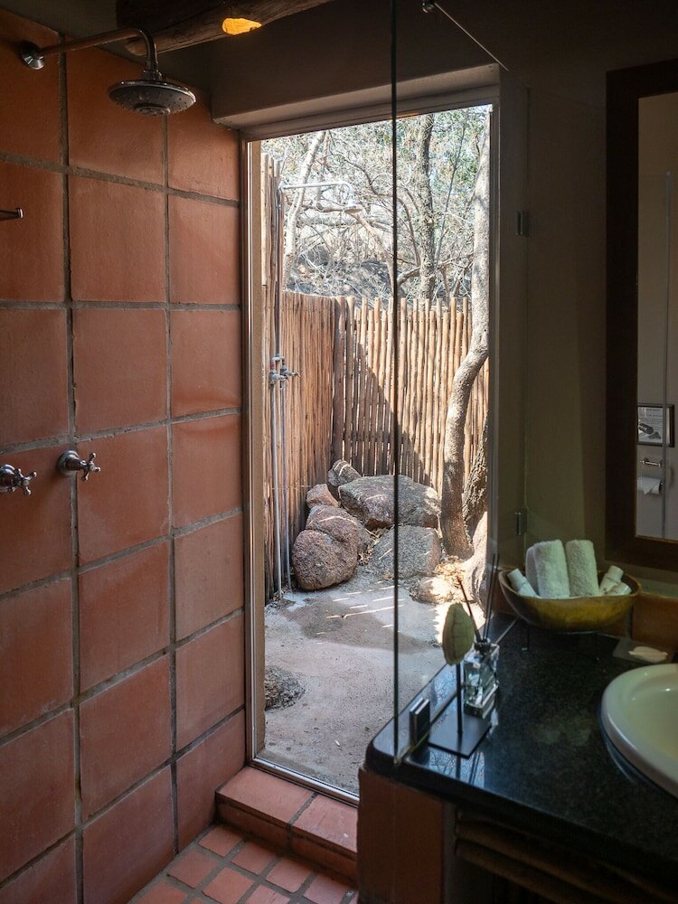 Фото Itaga Luxury Private Game Lodge