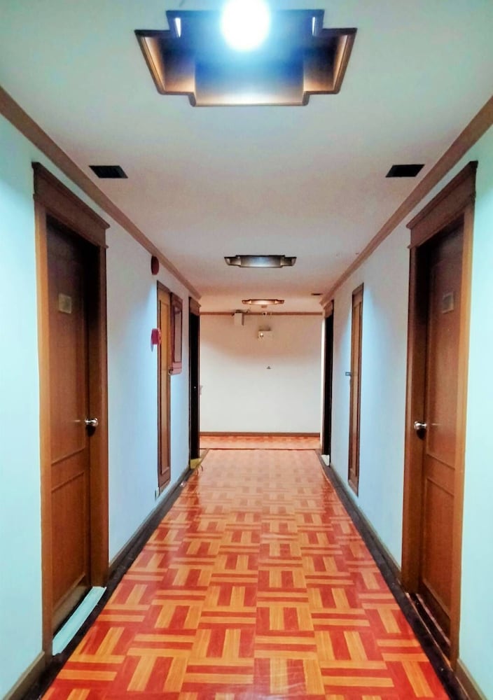 Фото China Garden Hotel