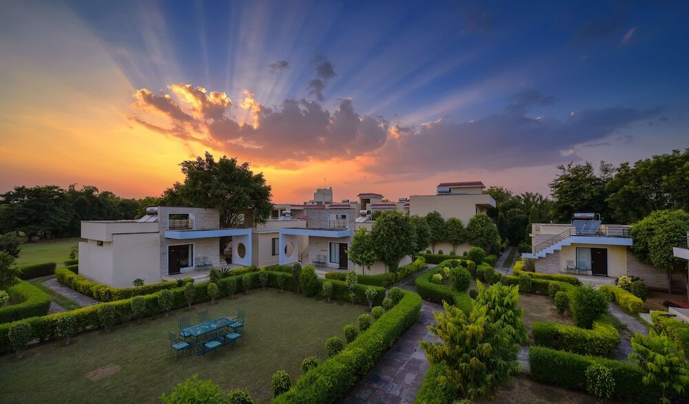 Фото Spree Jungle Vilas Resort