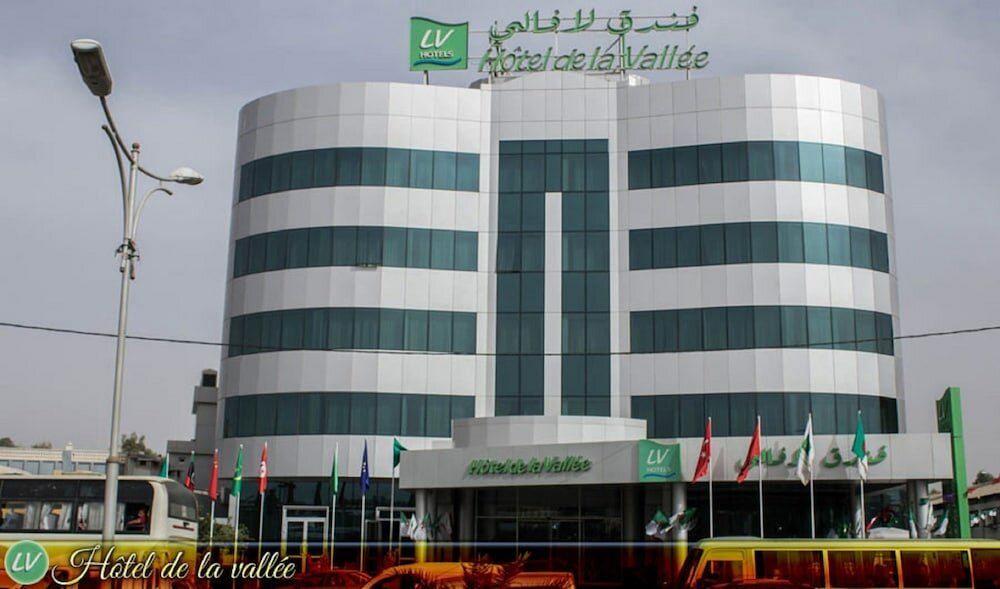 Фото Hôtel de La Vallée Chlef