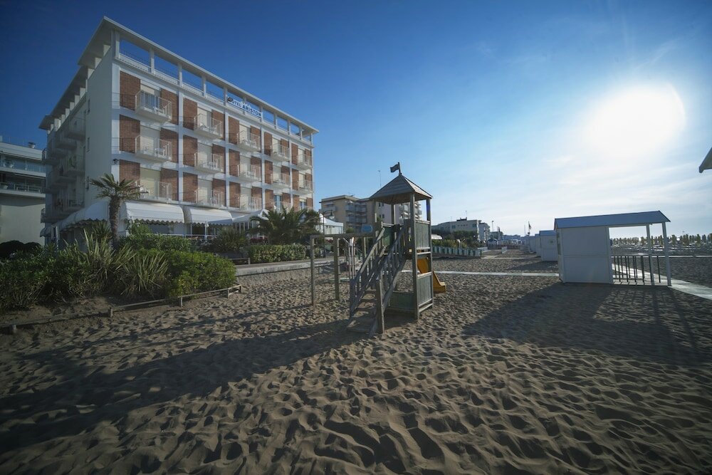 Фото Hotel Ariston