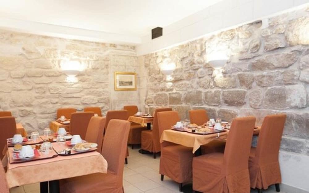 Фото Austin's Arts et Métiers Hôtel