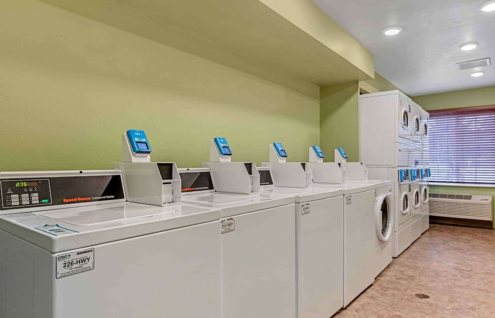 Фото WoodSpring Suites Indianapolis Greenwood