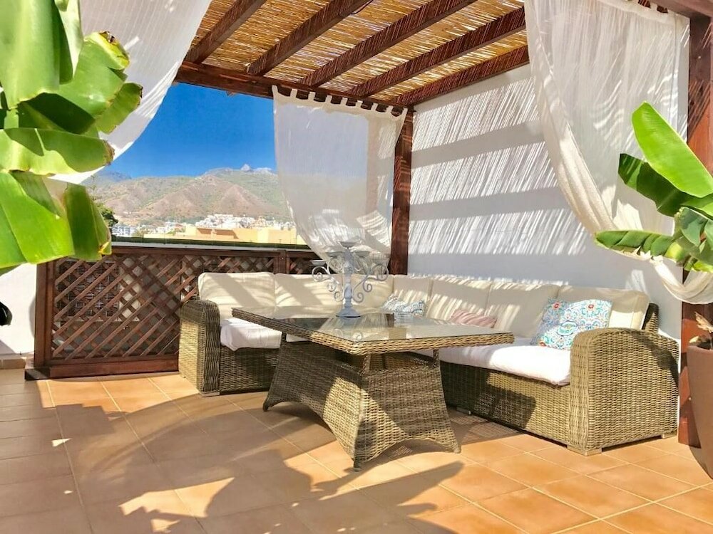 Фото Hostal Boutique Plaza Cantarero