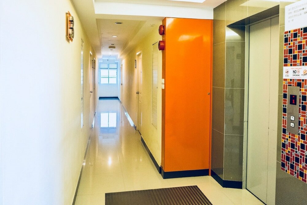 Фото The Konnect Hotel