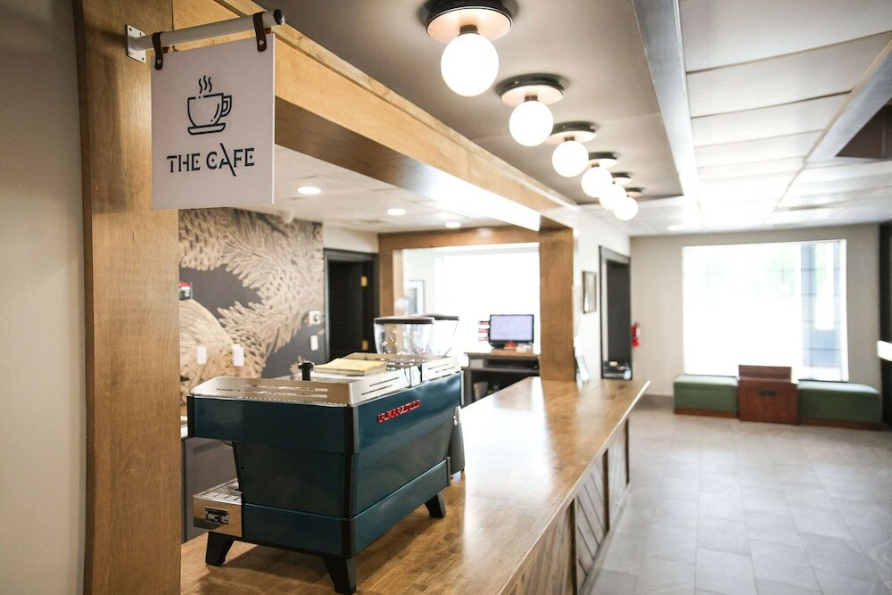 Фото Best Western Tree City Inn