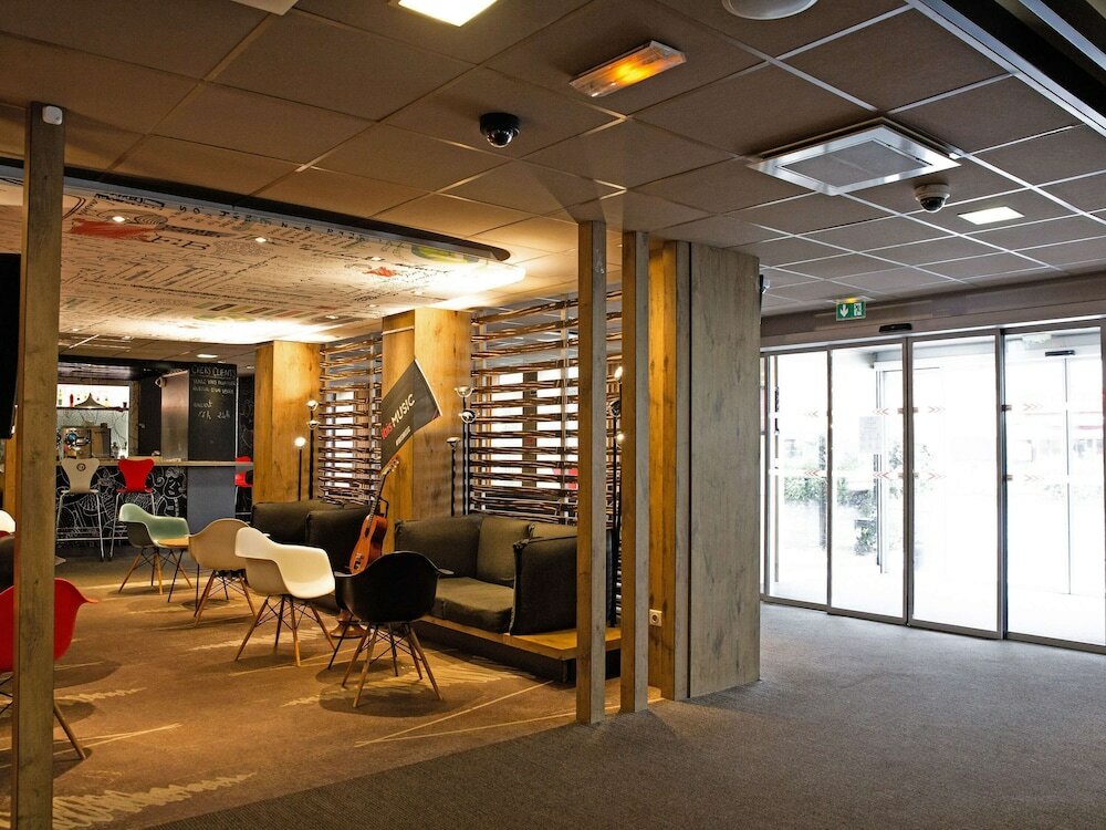 Фото Ibis Paris Porte d'Orléans