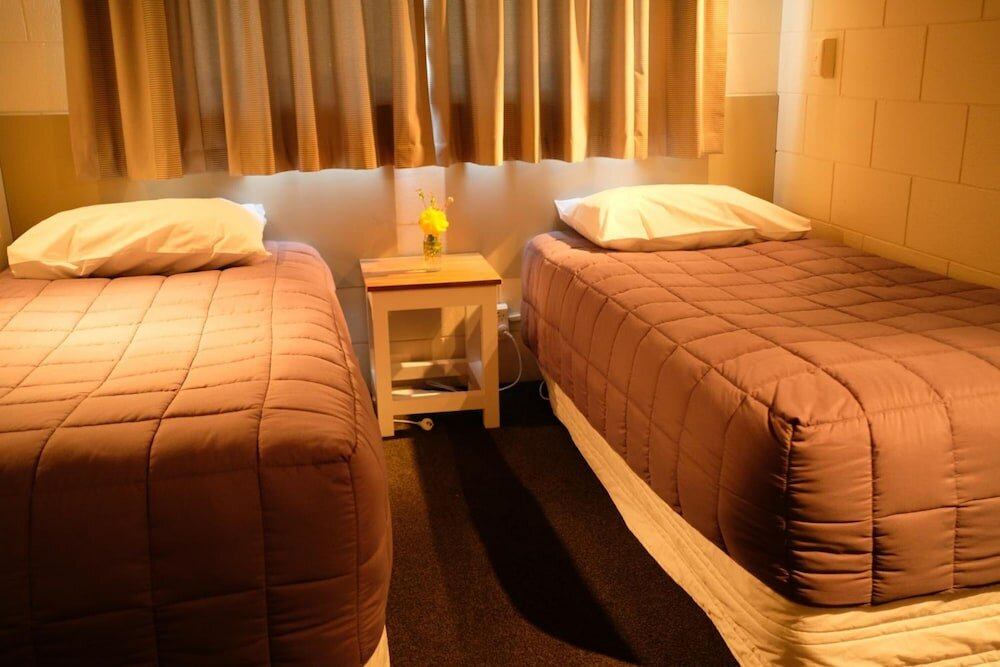 Фото Montana Lodge Motel