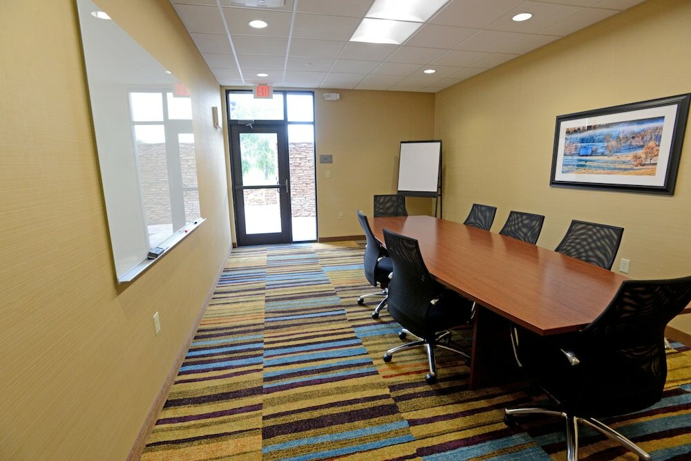 Фото Fairfield Inn & Suites Bowling Green