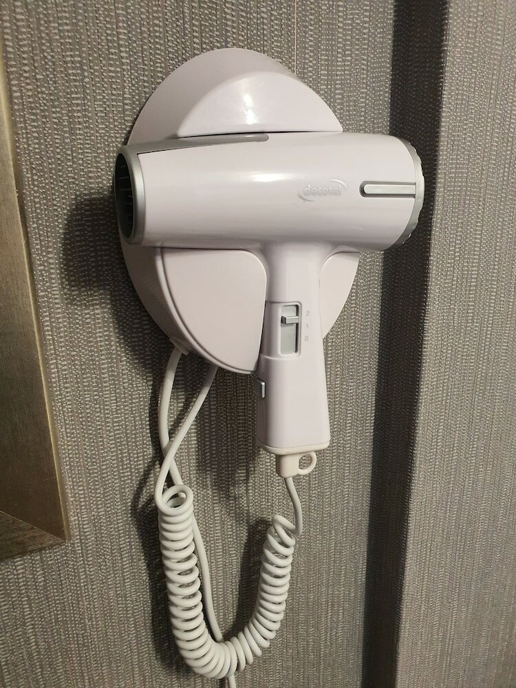 Фото Newholme Hotel