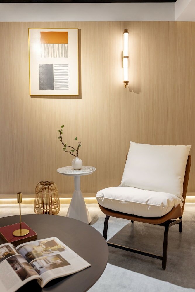 Фото New World Hotel