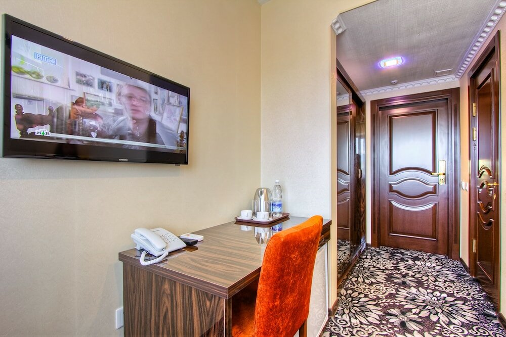 Фото Discovery Hotel Bishkek