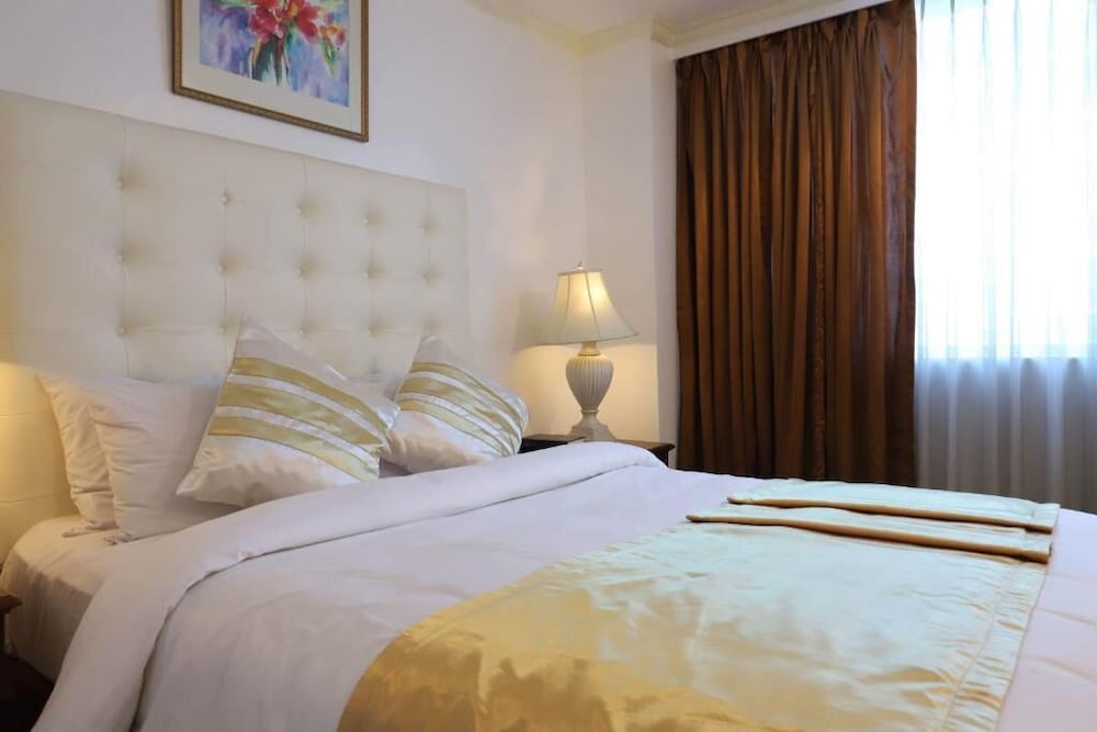 Фото Tiara Oriental Hotel