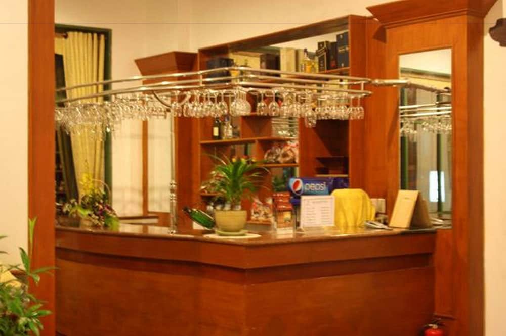 Фото Central Hotel