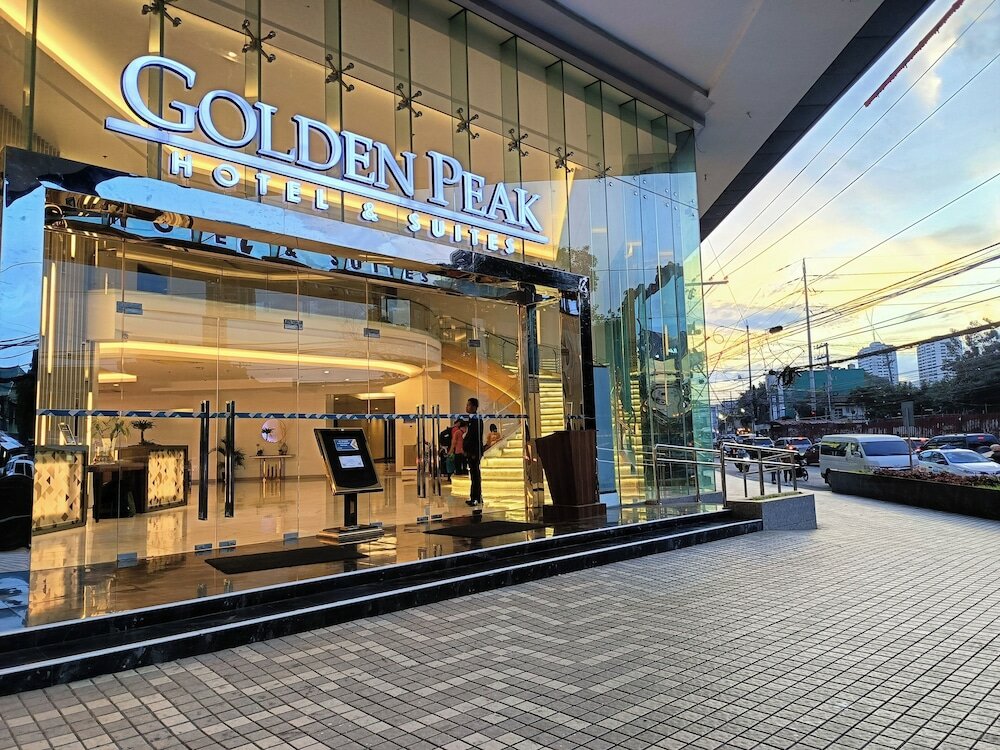 Фото The Golden Peak Hotel & Suites powered by Cocotel