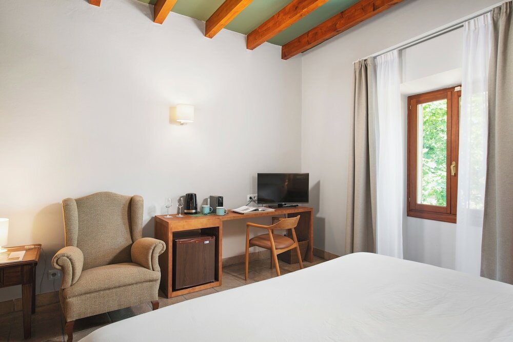 Фото Hotel Can Xim