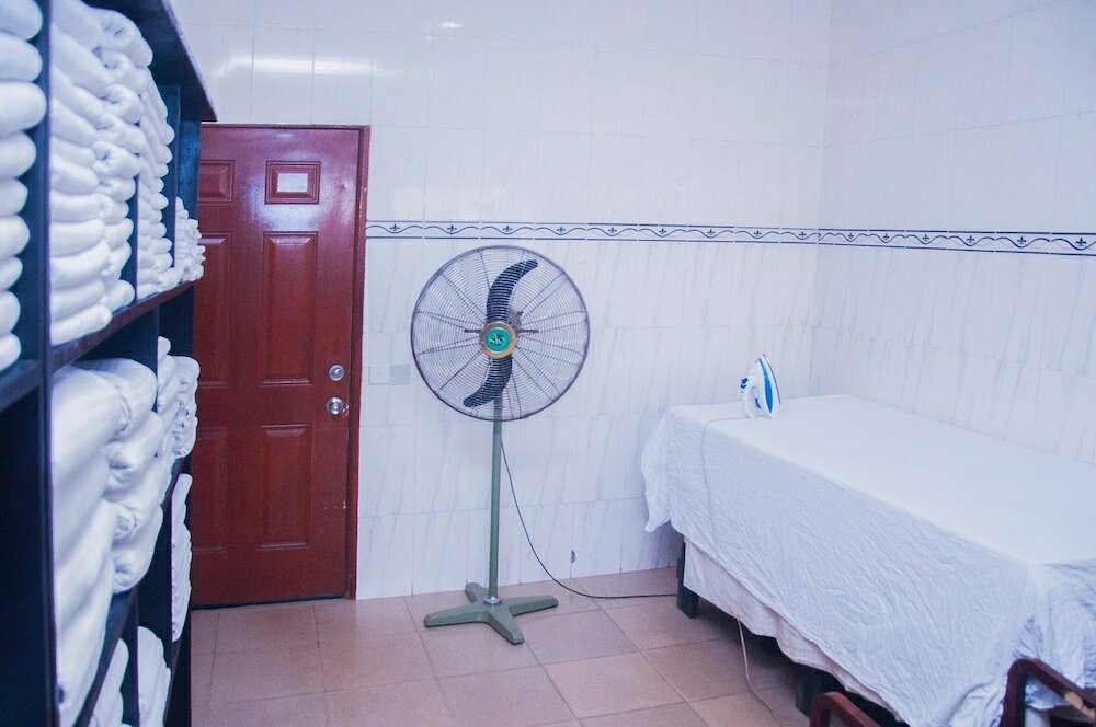 Фото Sugarland Hotel & Suites