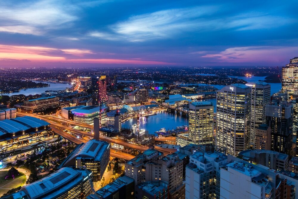 Фото Meriton Suites Kent Street, Sydney