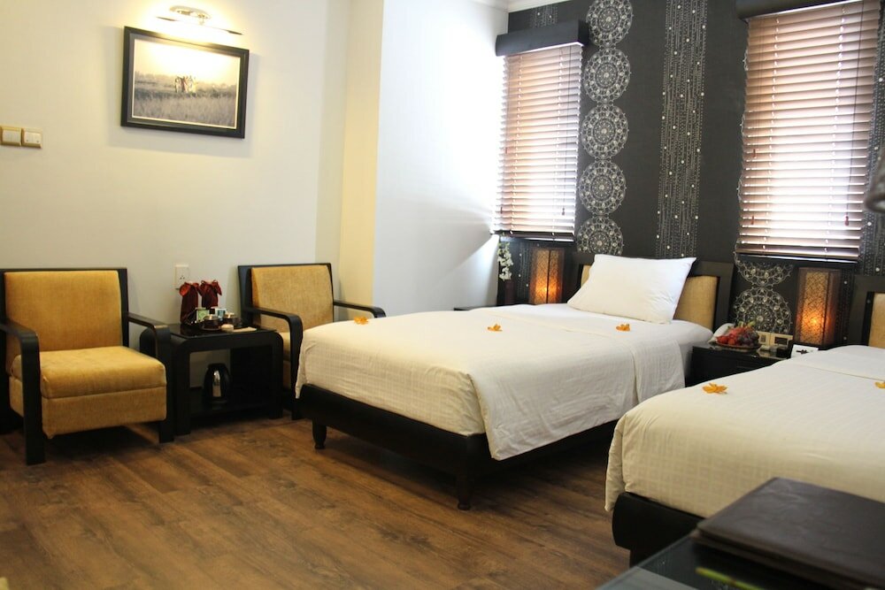 Фото Orchid Hotel