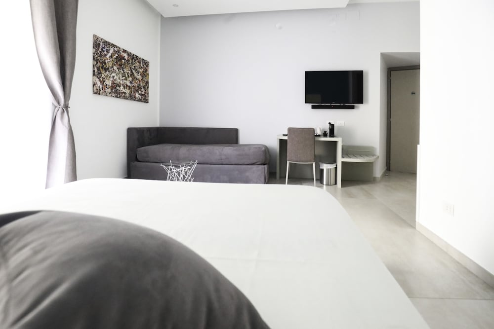 Фото Toledo 16 Luxury Suites