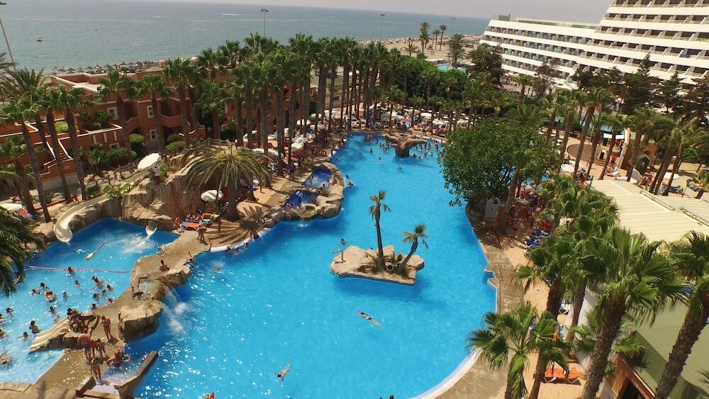 Фото Playacapricho Hotel