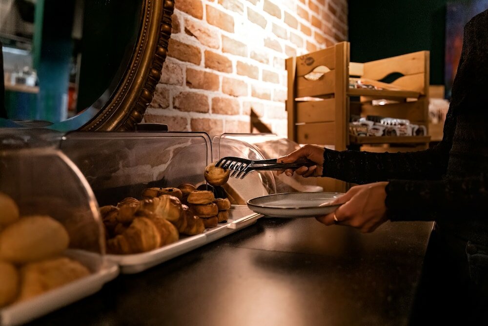 Фото Ambassador City Centre Hotel