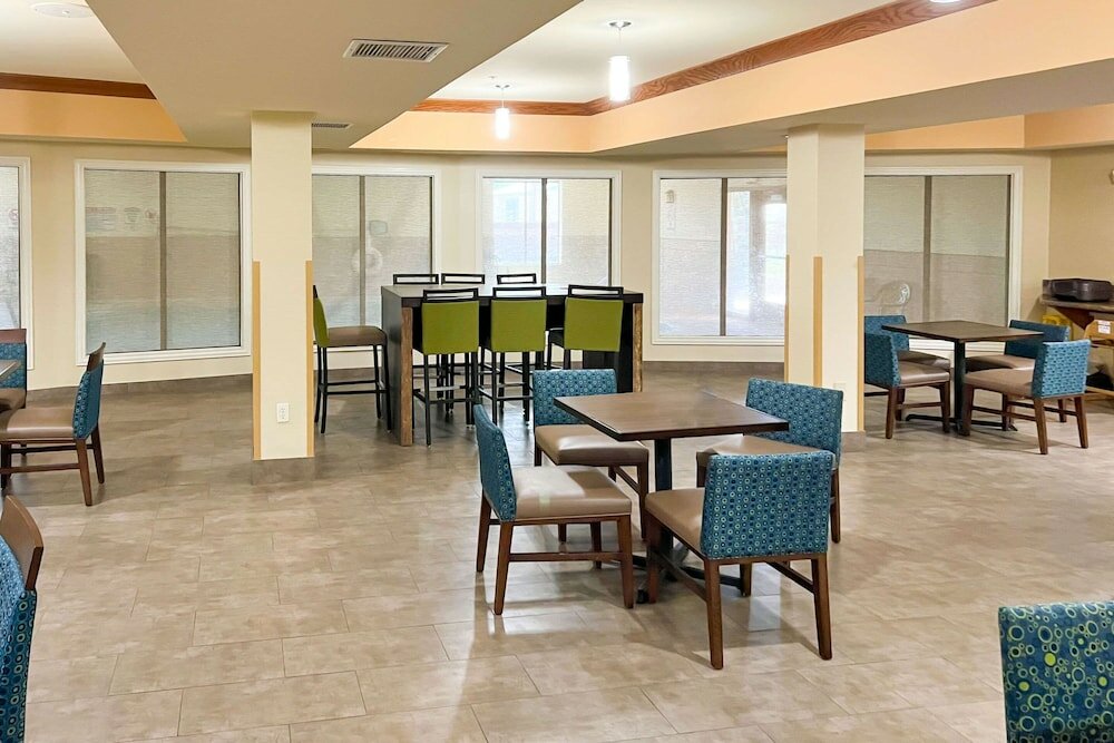 Фото Comfort Inn And Suites Thatcher