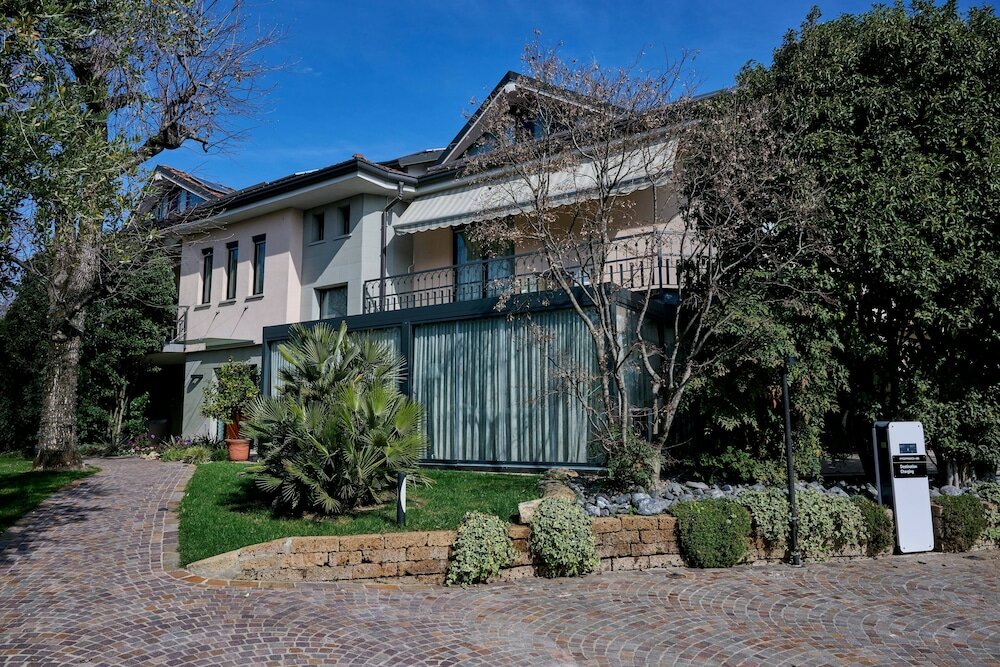 Фото Like Home - Boutique Hotel