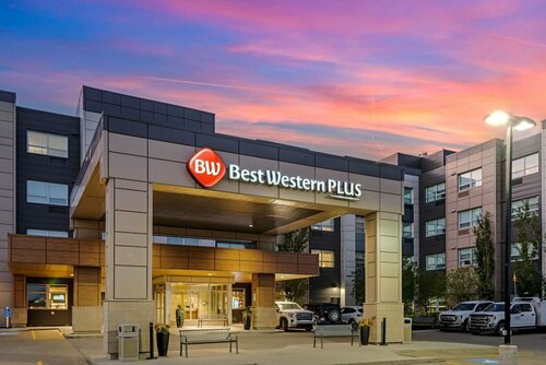Внешний вид отеля Best Western Plus Sawridge Suites в Форт-МакМеррее, фото 1