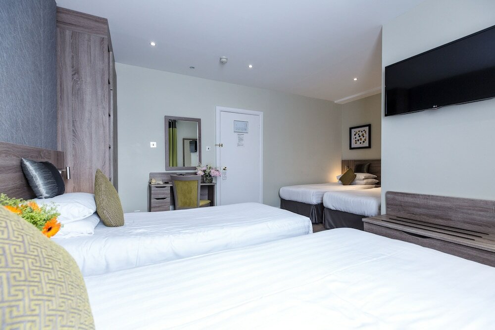 Фото Phoenix Hotel