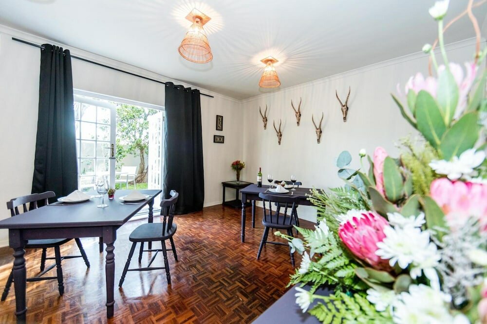 Фото Le Petit Chateau