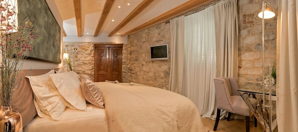 Фото Heritage Hotel 19