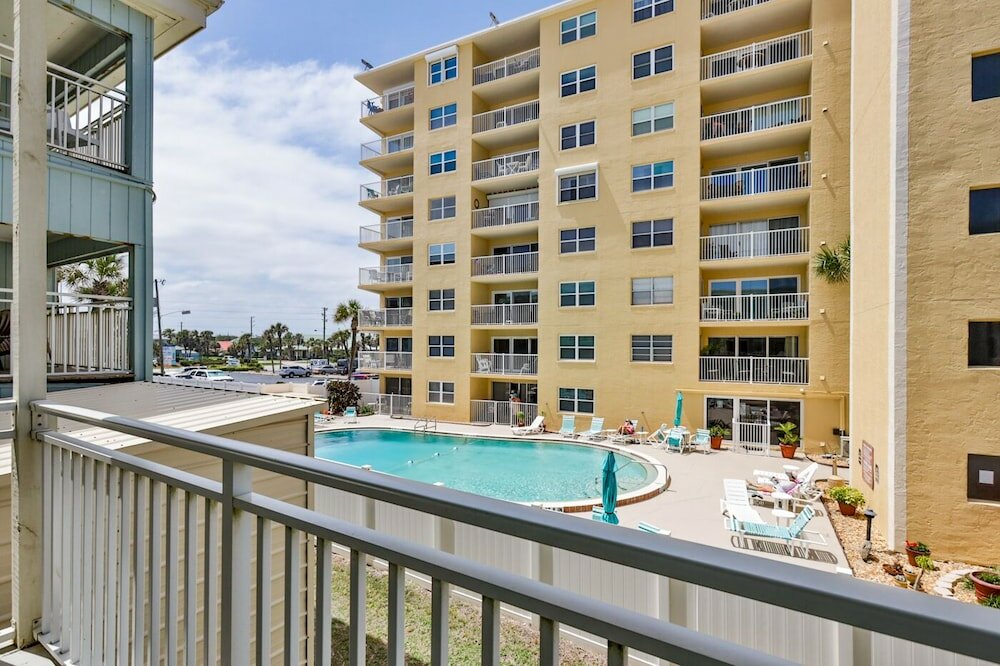 Фото Coastal Waters Inn