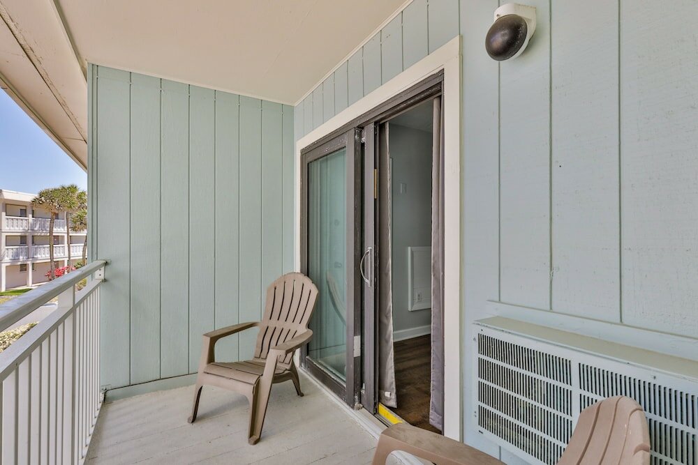 Фото Coastal Waters Inn