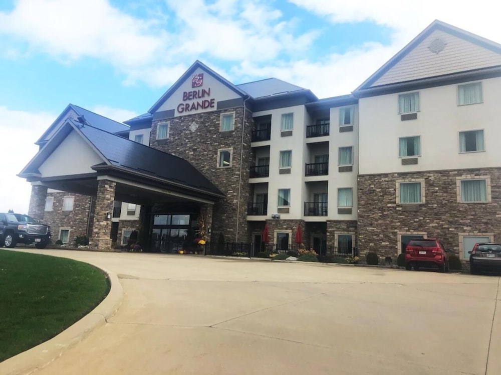 Фото Berlin Grande Hotel